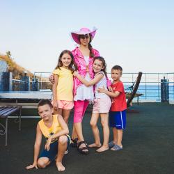 Дети на отдыхе в отеле Скай Маре в Алуште, Крым